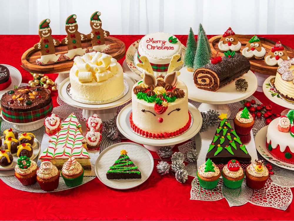 Christmas Cake Decorations